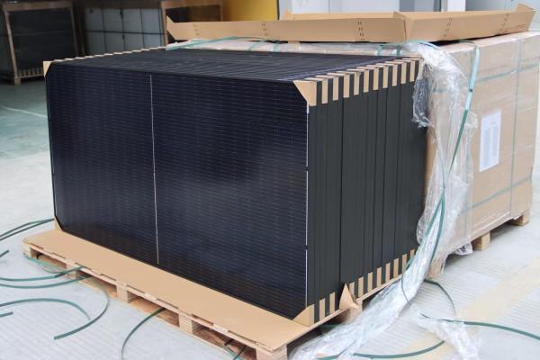 All Black Half Cell Mono Solar Panel 182mm  445W 450W 455W 460W