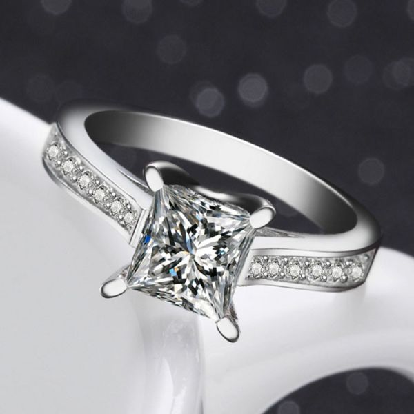 Sterling Silver Princess Cut Clear Cubic Zirconia Engagement Ring for Women (RE110)
