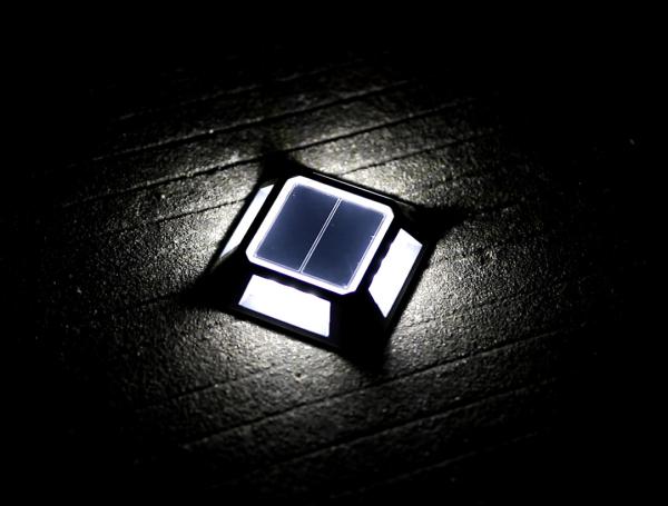 IP67 Segurança à prova d'água Luzes de terraço solar Escalão exterior Escalão de jardim Terra de passagem Luz de doca