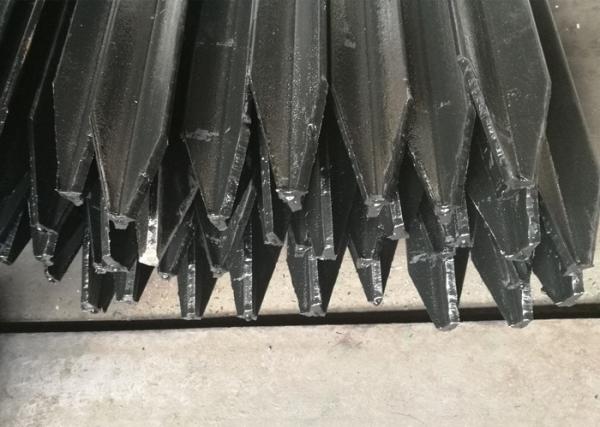 Easy Assembled Steel Fence Posts Beautiful Appearance For Cattle Farm