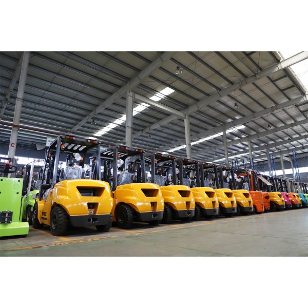 Электрический грузовик с двигателем переменного тока SNSC 1,6 тонны 2 тонны с пневматической стандартной шиной