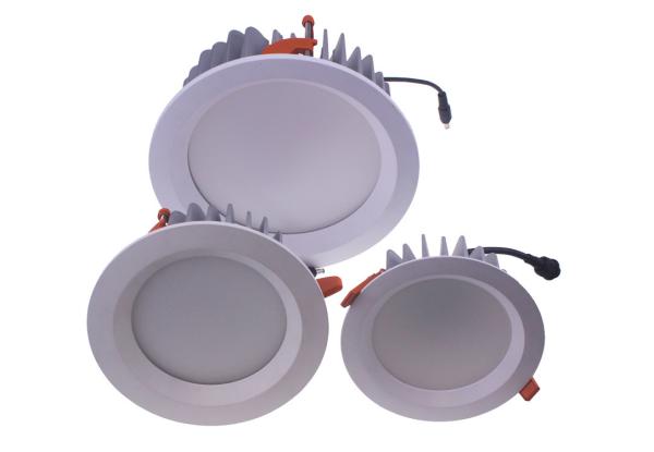 a iluminação do teto do diodo emissor de luz 40W com tampa leitosa, 8 polegadas Ip65 conduziu Downlights exterior