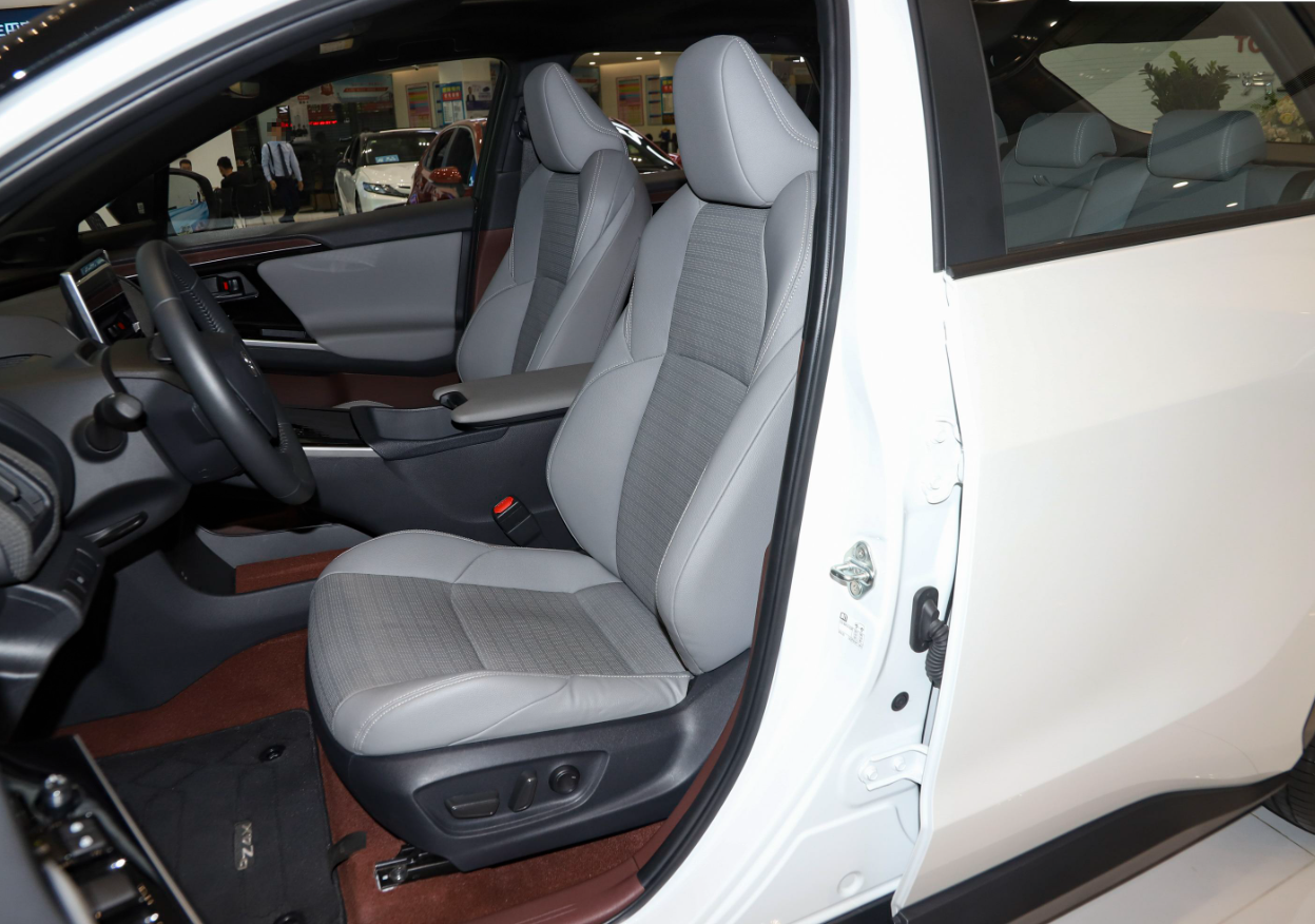 500 km Toyota EV Véhicule Toyota BZ4x 2022 Version Premium à quatre roues motrices