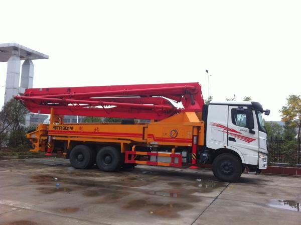 18m Truck mounted Concrete Boom Pump , Concrete Boom Pump Truck Fast Speed