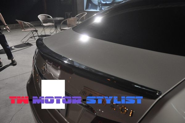 Крыло волокна углерода серии п пар БЭНЗ В207 К207 е полное (не АМГ)