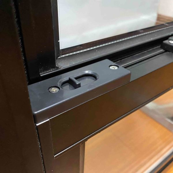 Black Customizable Aluminium Hung Windows Waterproof Aluminium Glazed Windows