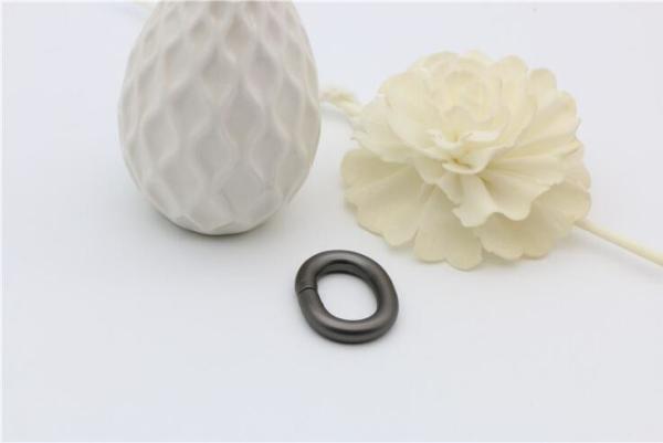 Supply different size 20 mm gunmetal color metal iron oval ring buckle