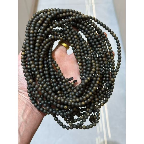Square Agarwood Meditation Beads Durable Natural Scented Prayer Mala Beads for Spiritual Healing and Mindfulness Practice