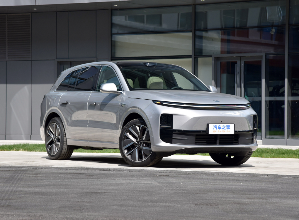5050*1995*1750 мм Размер Lixiang L6 Pro Energy Range Extender Автомобиль для рынка средних SUV