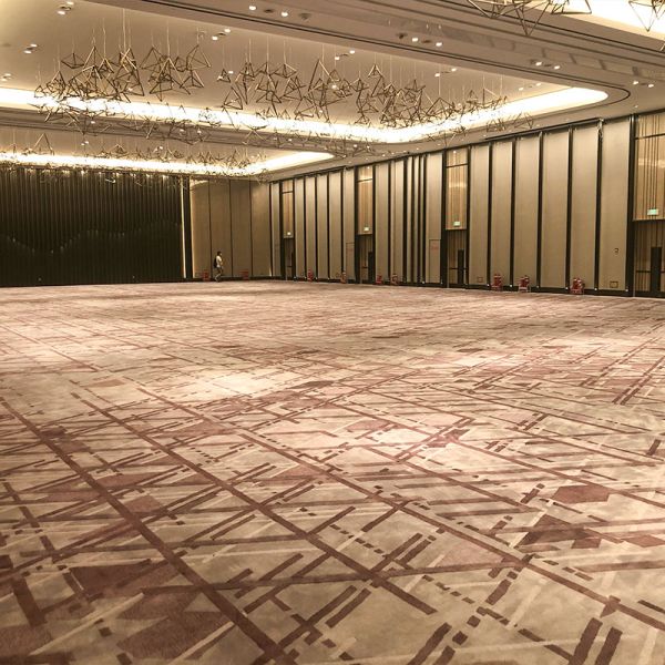 Tufted Wool/Nylon/PP Red Carpet for Hotel Rooms Living Room Bedroom Hallway Fireproof Prayer