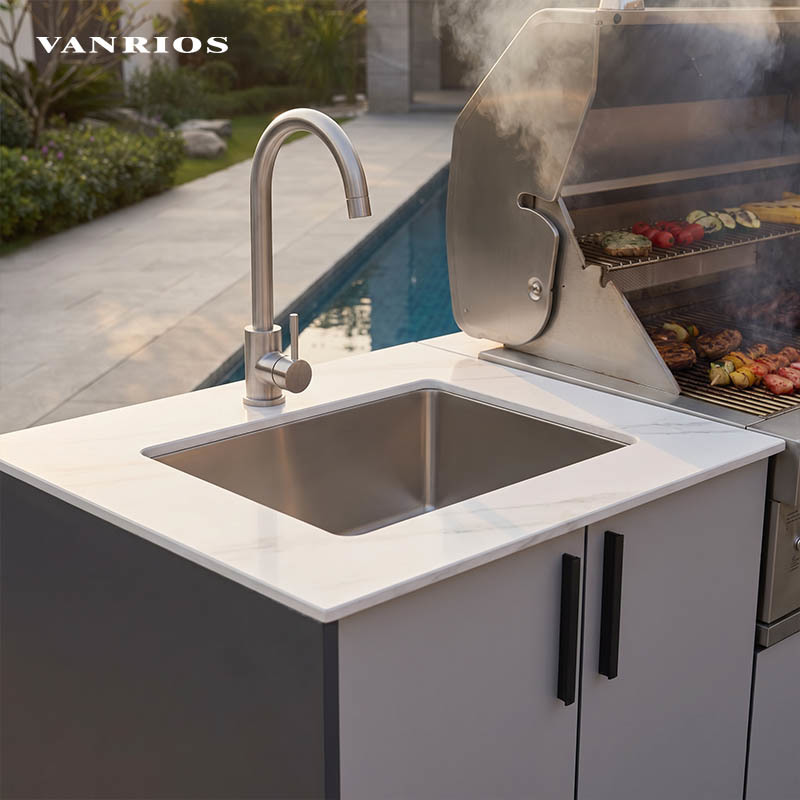 Corrosion & Rust Resistant Finish L Shaped Outdoor Kitchen Kits IP67 Outdoor Bbq Station