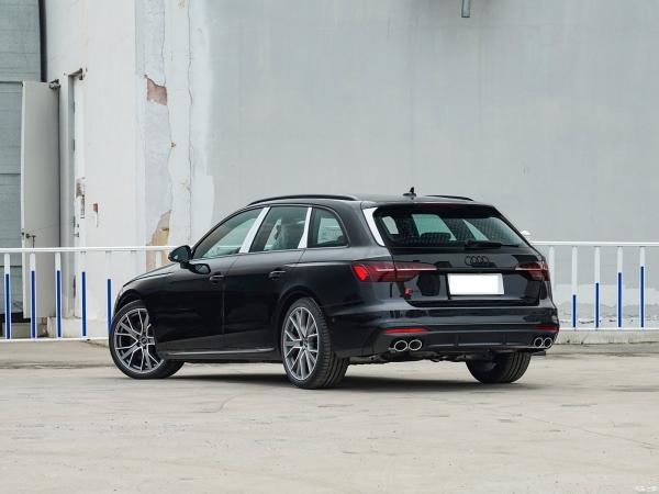 Experience Luxury Family Travel with Audi S4 3.0 TFSI Gasoline Car Euro VI Emission Standard