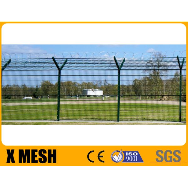 Зеленая сетка металла прочности сварки винила 75% ограждая PVC 690MPa покрыла