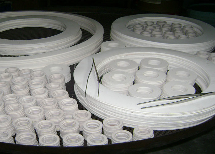 Corrosion Resistant PTFE Spiral Wound Gasket with 14Mpa Tensile Strength and -140°C to +260°C Temperature Resistance