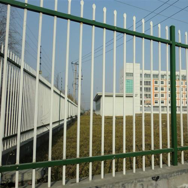 SChina Manufacture Black galvanized & powder coating spear top wrought iron fence panel