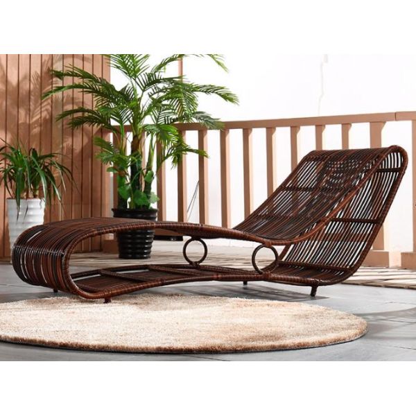 Leisure Aluminium Outdoor Garden wicker beach chair PE Rattan patio Chaise Lounge chairs
