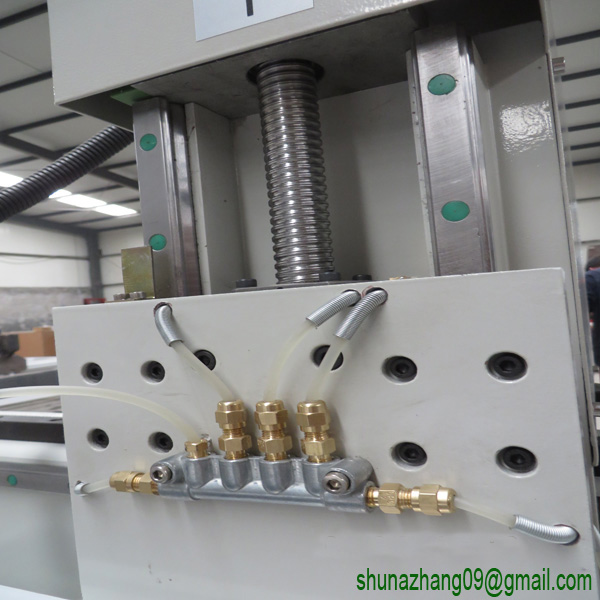 Economic 1325 CNC Router Machine , CNC Wood Router For Doors / Stairs / Cabinets