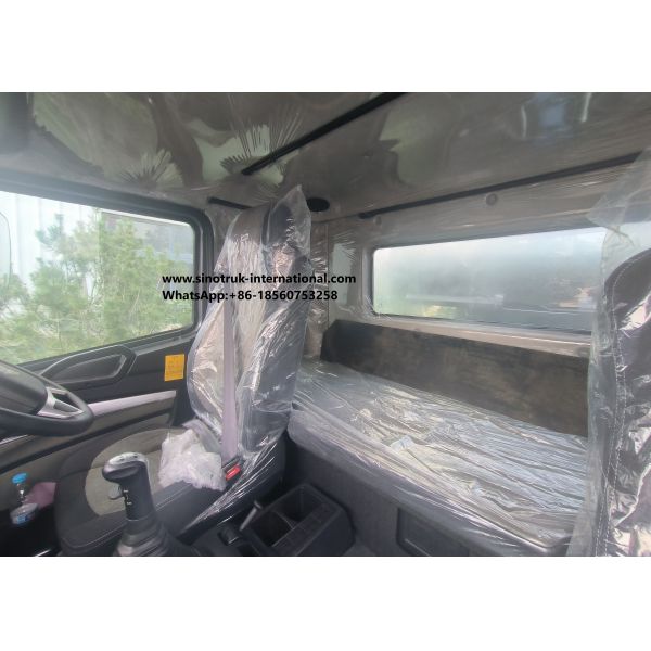 Sinotruk Howo N7 Concrete Mixer Truck 6-10CBM 6 X 4 Euro 2 380Hp