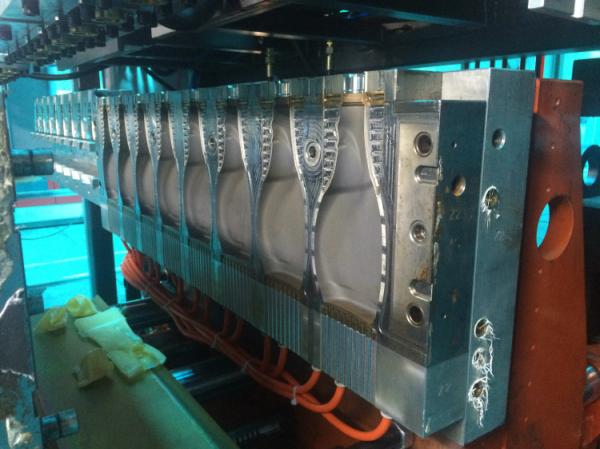 Máquina de molde totalmente automático principal MP90FS do sopro da extrusão 8 IML 350kN que aperta a força