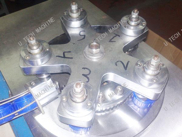 Plastic Cap Folding Machine Caps Lip Slitting 150 - 200cps Per Hour 2kw