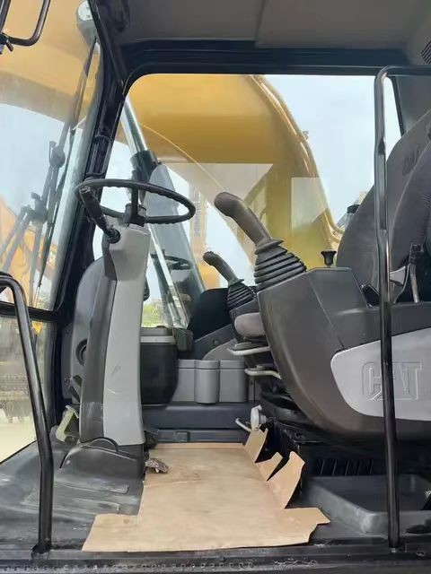Колесный экскаватор CatM315D Отличная производительность и множество практических функций