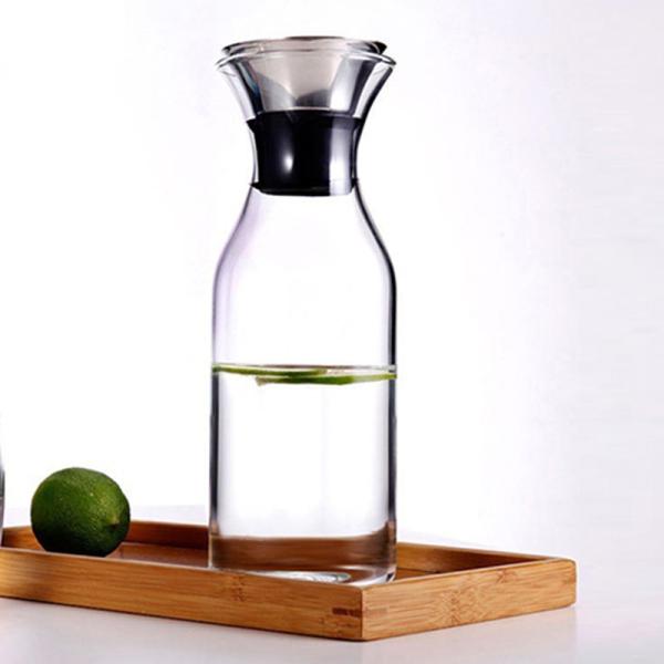 35oz Borosilicate Glass Pitcher With Lid , Silicone Flip Top Lid Insulated Water Carafe