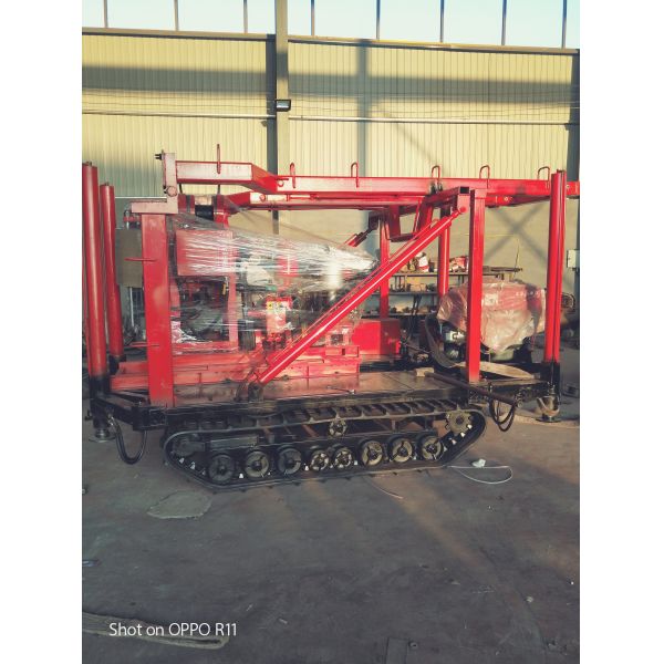 Tipo subterráneo del poder del diesel/del motor de la profundidad los 300m del taladro de la plataforma de perforación del pozo del Portable de la base del diamante