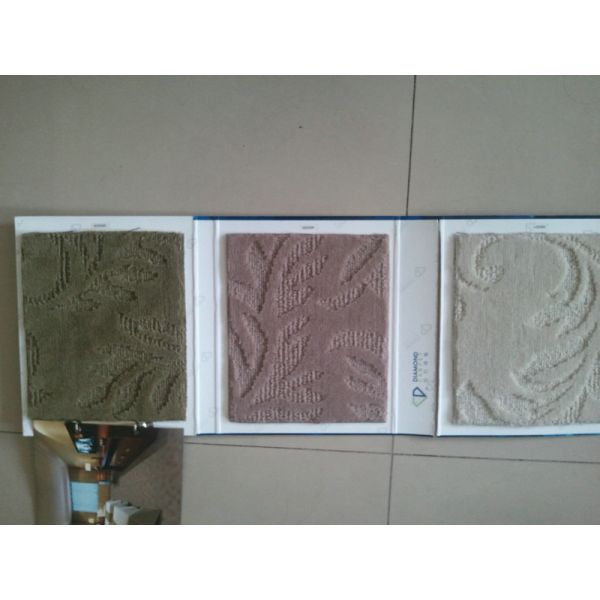 Отрежьте ковер бленды шерстей петли