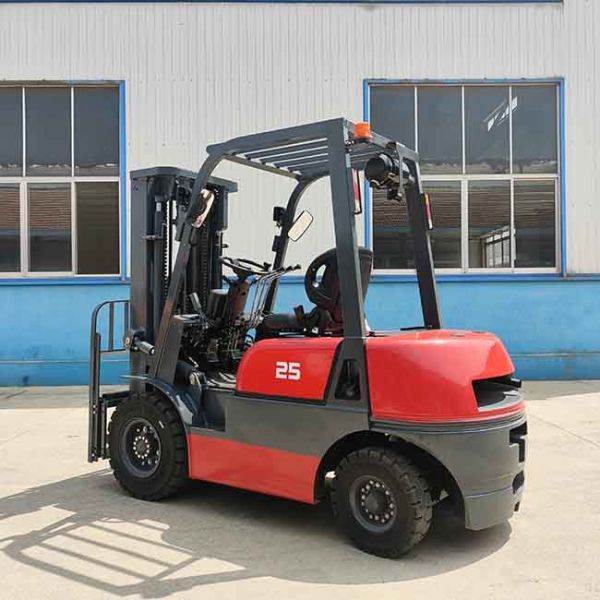 2500kgs 2.5T Diesel Forklift Truck Hydraulic Transmission Yanmar Engine