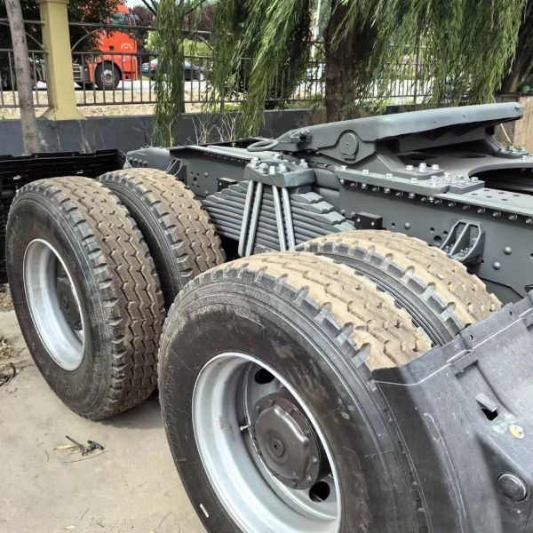 Used Trailer Head Howo 371hp 6x4 wheeled Powerful horsepower and performance