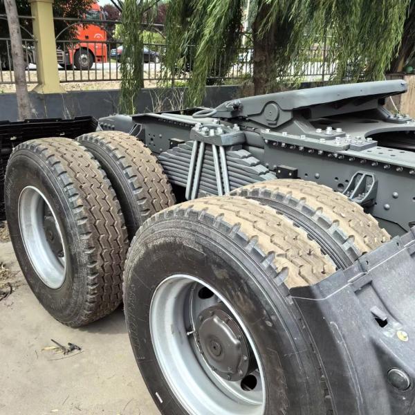 Tracteur routier Howo 371ch d'occasion : puissance et performance exceptionnelles