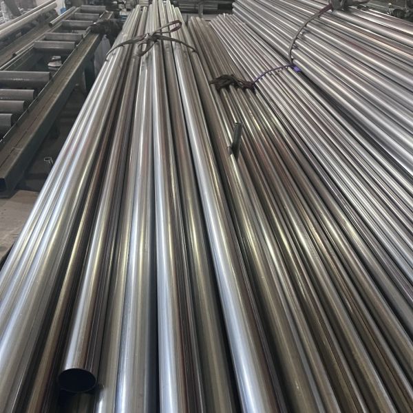 441 409L 444 436L 439 Tubo redondo de acero inoxidable soldado ERW para tubos de escape de automóviles