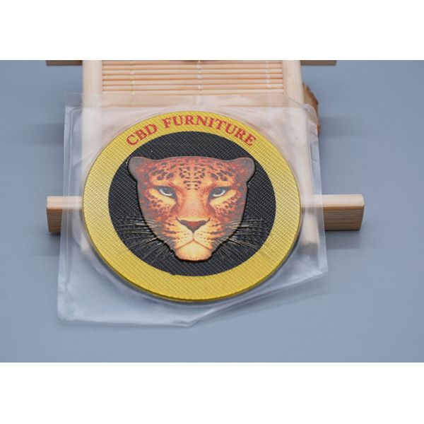 El material de TPU grabó en relieve la ropa de Logo Heat Transfer Label For