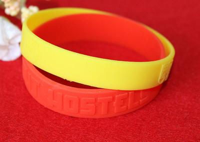 Minimalistic Pattern Custom Silicone Rubber Wristbands Without Deformation