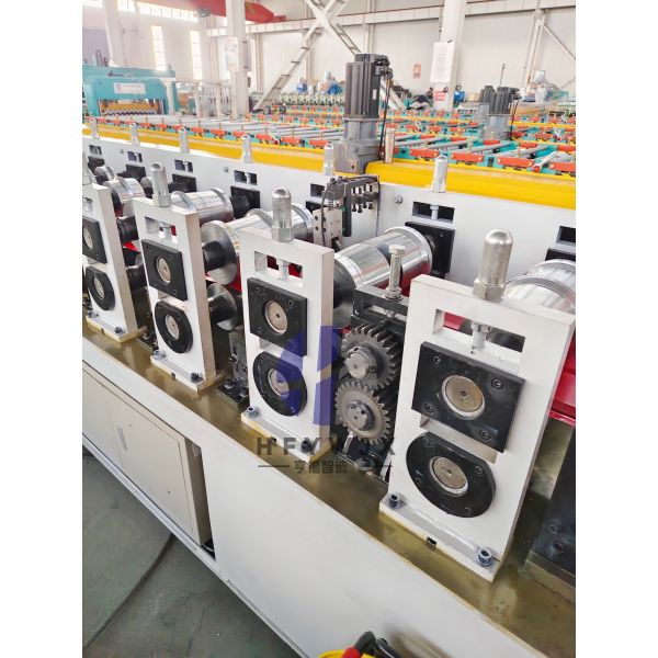 Hydraulic Shears Cutting Wall Panel Roll Forming Machine Intelligent  Wall Panel Machine