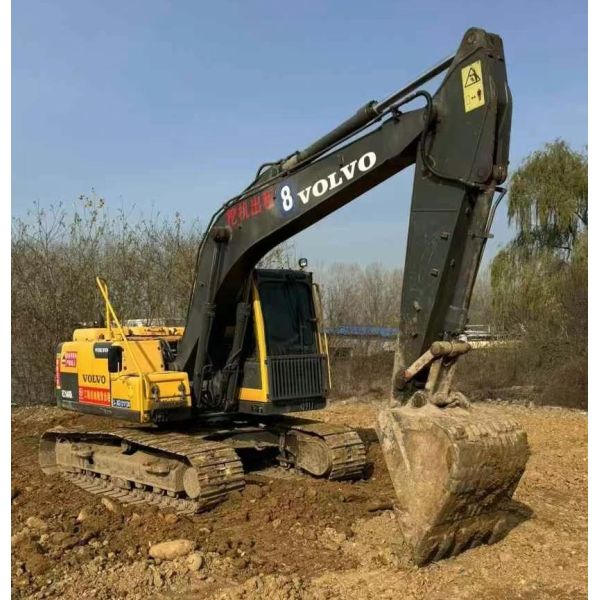 Used  EC140 Excavator in Excellent Condition Ready for Quick Worldwide Shipping
