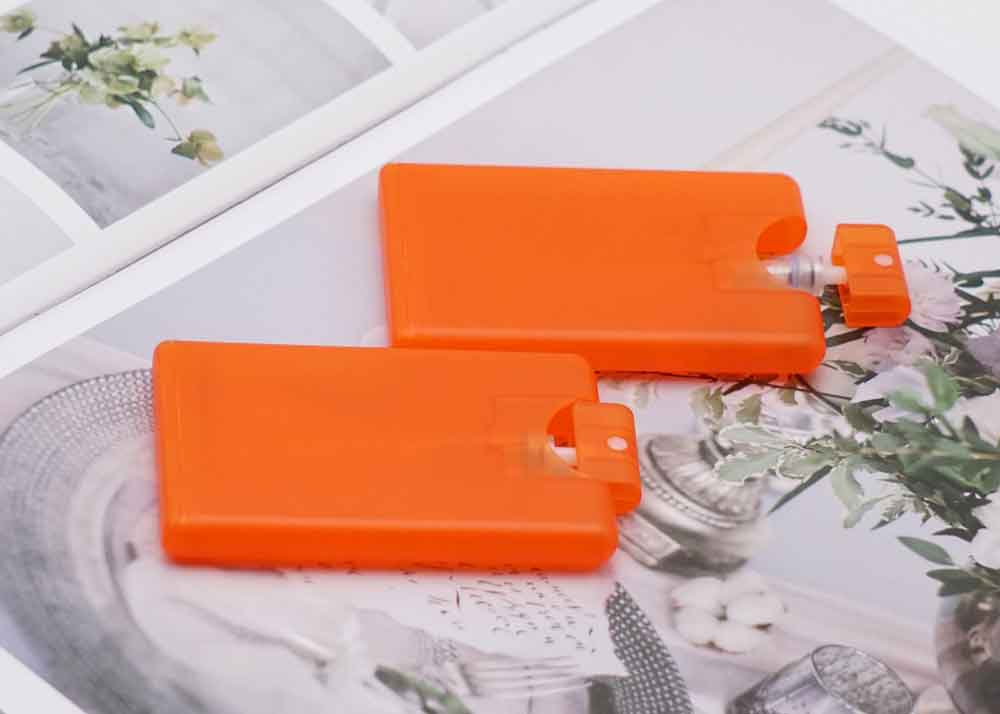 Флакон духов кредитной карточки желтого атомизатора цвета 38ml пластикового Refillable