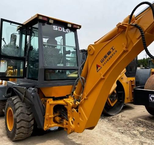 Carregadores de retroescavação usados de rodas 7 toneladas Lingong B680 Alta eficiência