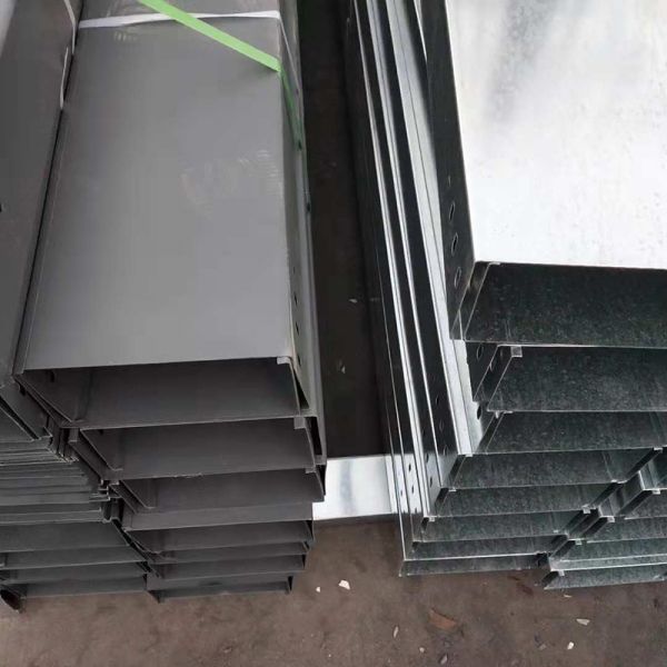 Hot Dip Galvanized Trough Type Cable Tray 304 316 Stainless Steel Perforated Cable Tray