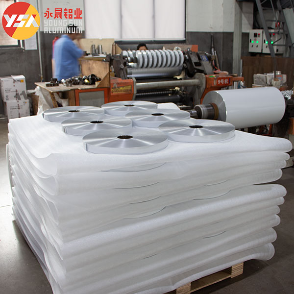 Односторонний белый цвет алюминиевого полиэстера для ламинирования воздуховодной пленки