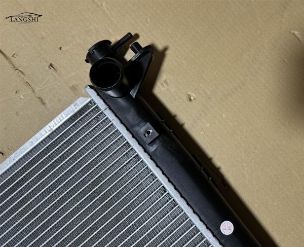 25310-2Z100 Car Engine Coolant Cooler for Hyundai IX35 11 2009-2017 Aluminum Radiator