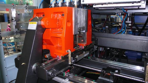 5 layer Plastic Blow Molding Machine for food container source bottle