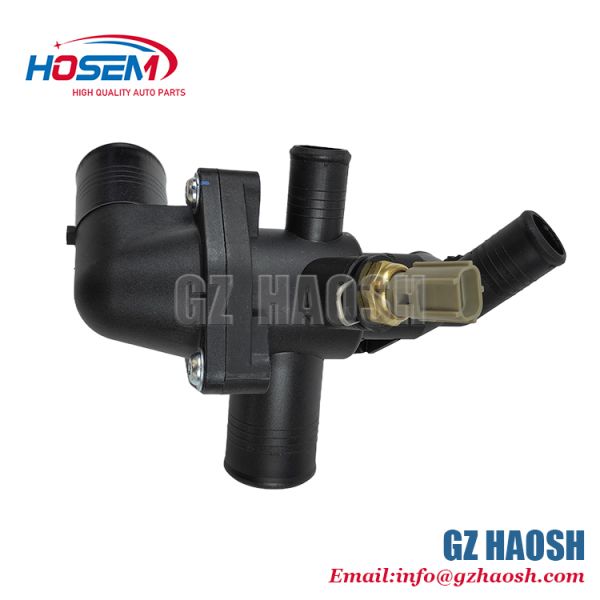 Auto Body Parts Thermostat Assembly BK3Q - 8A586 - AA - 0 Suitable For Ford  Transit V348 With 4D22G5 Engine