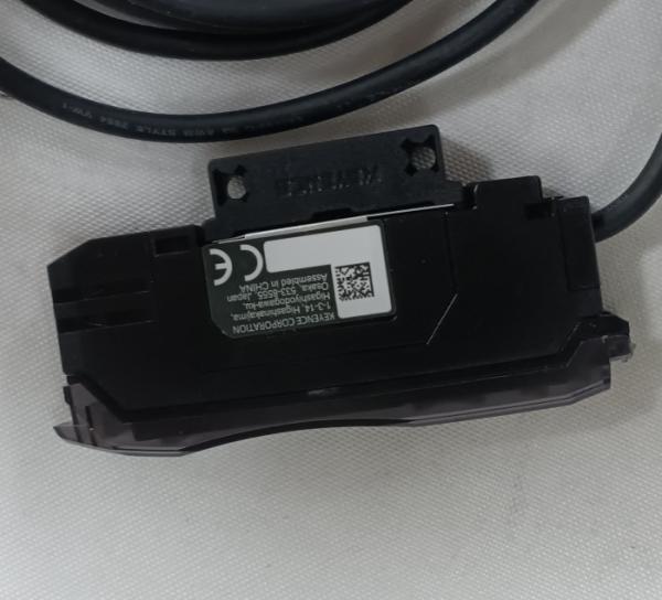 KEYENCE FS-N18P Fiber Sensor | Long-Range & Easy Setup | Industrial/Conveyor
