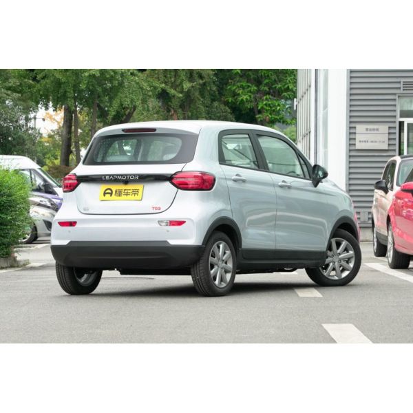 2022 White Jade Edition Leapmotor T03 with 5 Seats 5050x1902x1509