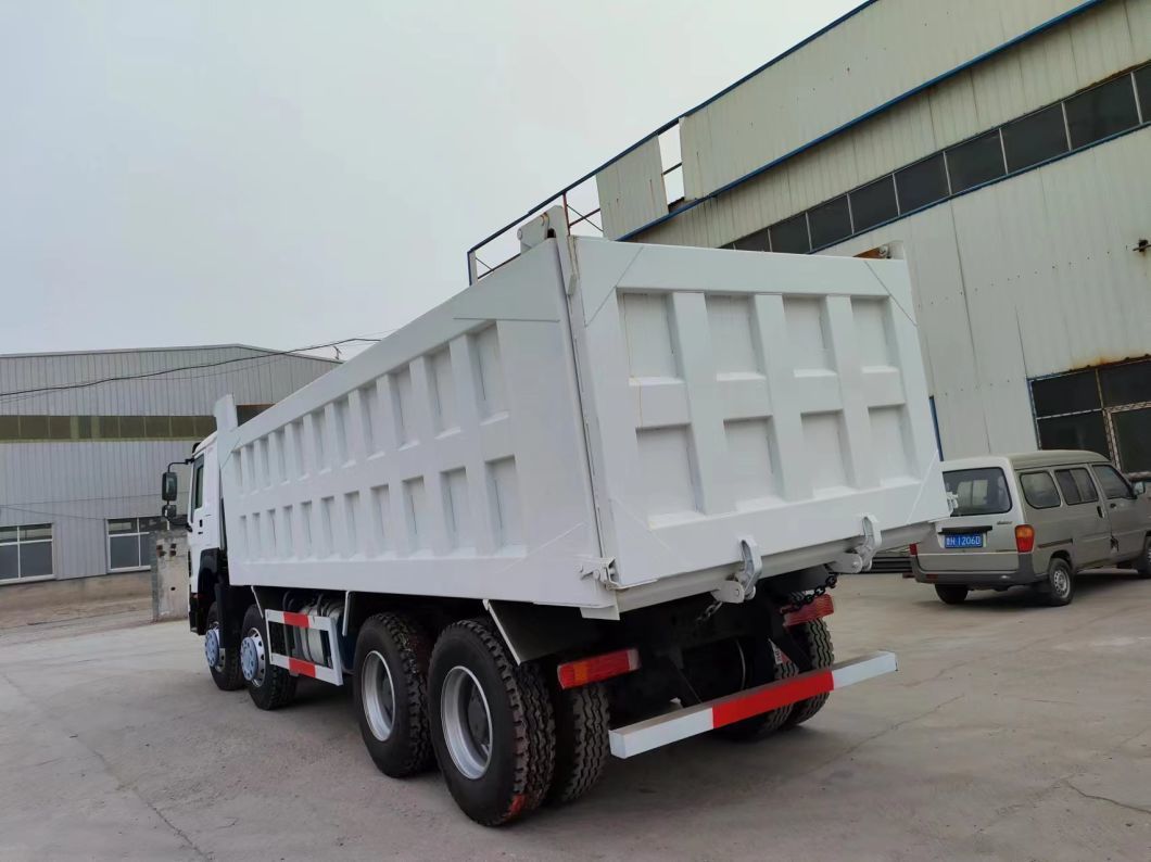 Передний подъемный стиль грузовик 12.00r20 шины 375 л.с. Sinotruk HOWO 8*4 подержанный грузовик