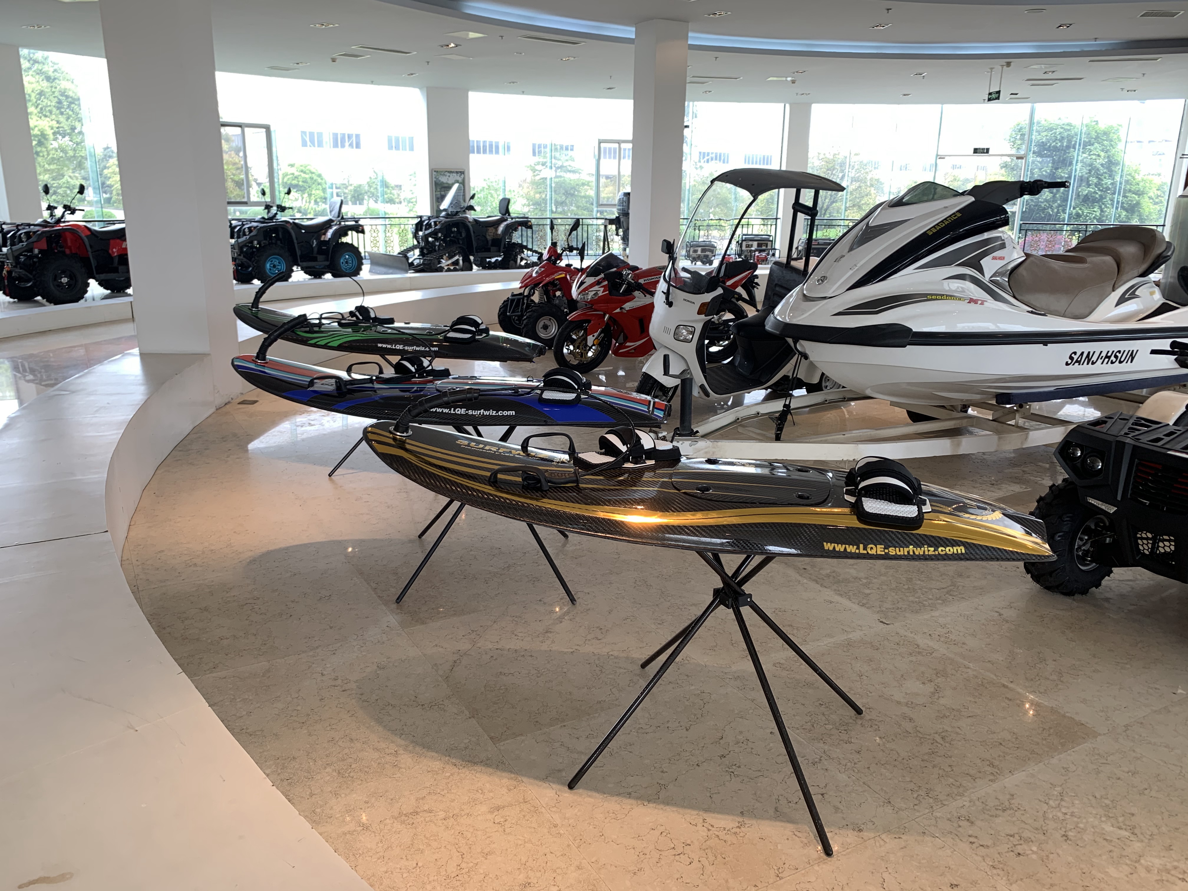 Черный 105cc Электрический серфборд Реактивные двигатели Части для океанических вод Серфборд