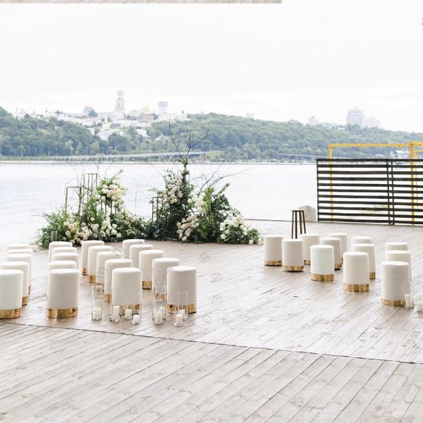Nordic Round Velvet Ottoman Stool Modern Minimalist Luxury Soft Footstool Portable Metal for Hotel and Wedding Application