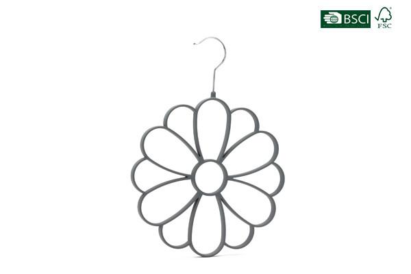 Betterall China Manufacture Velvet Clothes Hanger Flowery Velvet Ties Hanger with Twelve Petals