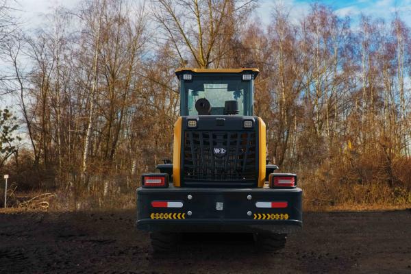 40km/h Heavy Equipment Front Loader Changfa 4102 Engine  2400RPM